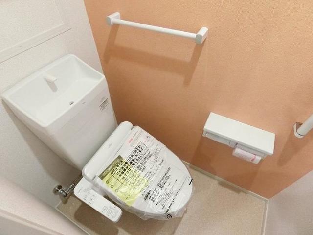 トイレ　落ち着いたトイレです