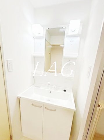 洗面設備　独立洗面台です。