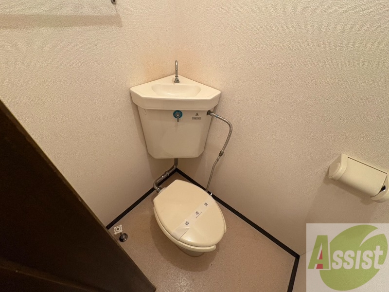 トイレ　こちらはトイレです。清潔感があり、安心して使用できます。