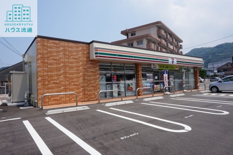 コンビニ　セブンイレブン時津溝川店（コンビニ）まで695m