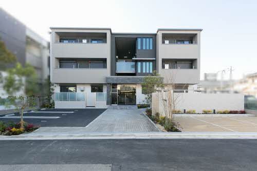 建物外観　積水ハウスのシャーメゾンです