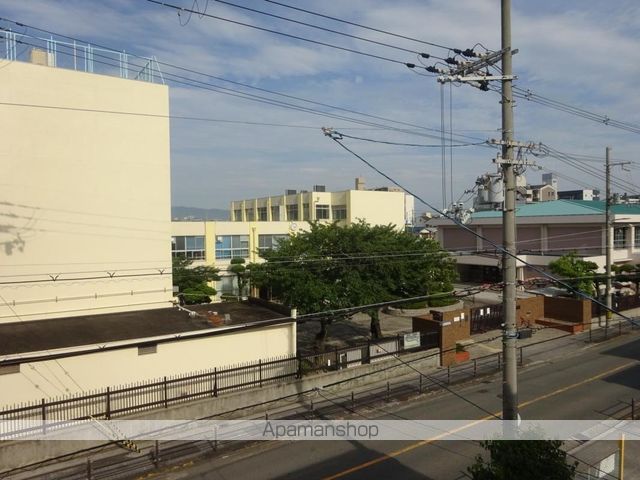 中学校　新巽中学校（中学校）まで129m