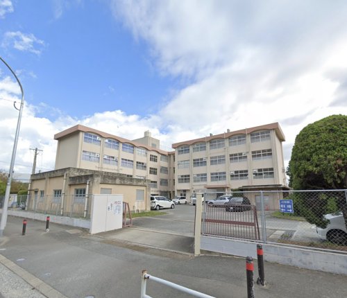 中学校　当仁中学校（中学校）まで2064m