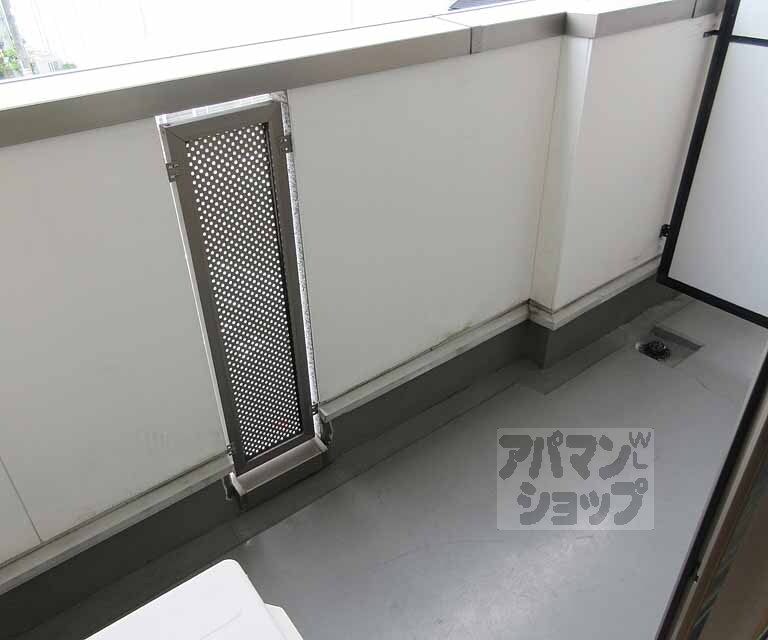バルコニー　日当たりのよいバルコニーです！