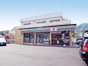 コンビニ　セブンイレブン小倉下曽根新町店（コンビニ）まで360m
