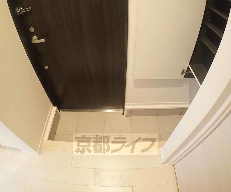 玄関　すっきりとした玄関です。