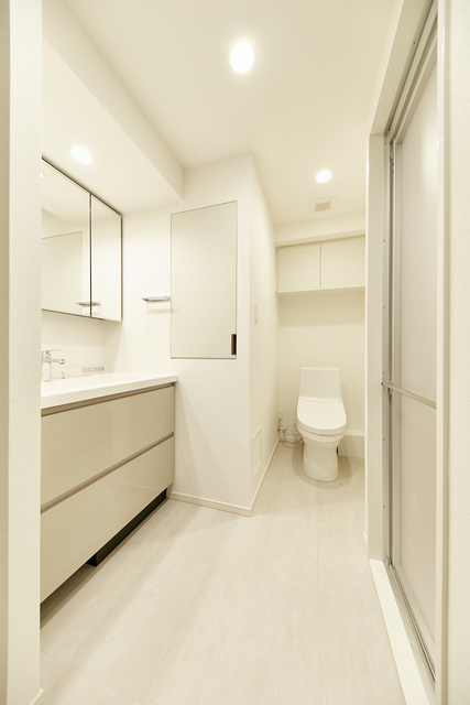 トイレ　※写真は同タイプ住戸です。