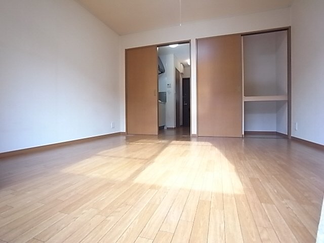 居室・リビング　洋室8帖