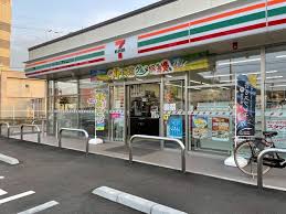 コンビニ　セブンイレブン 丸亀土器町東8丁目店（コンビニ）まで381m