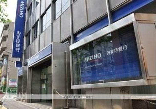 銀行　（株）みずほ銀行／浜田山支店高井戸特別出張所（銀行）まで885m
