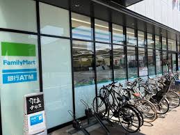 コンビニ　ファミリーマート 羽衣駅東店（コンビニ）まで781m