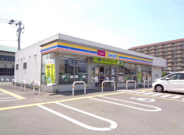 コンビニ　ミニストップ四国中央金生町店（コンビニ）まで180m