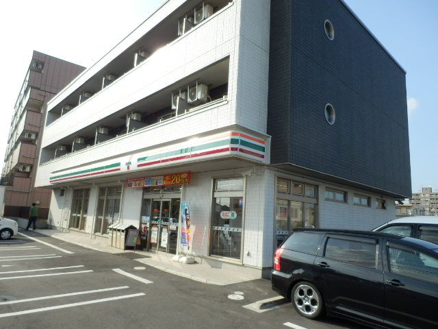 コンビニ　セブンイレブン京成大久保駅南店（コンビニ）まで453m