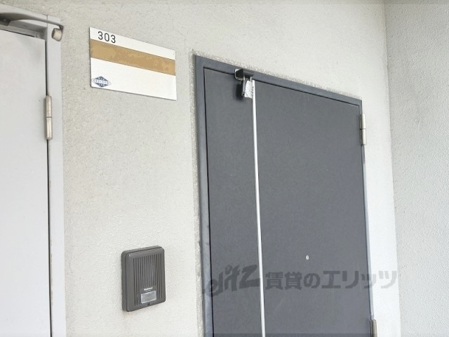 玄関　インターフォン