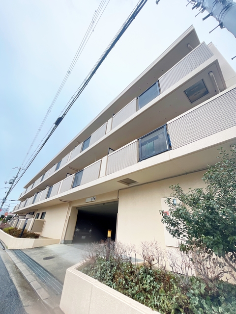 建物外観　鉄筋コンクリート造・ガッチリした建物です♪♪