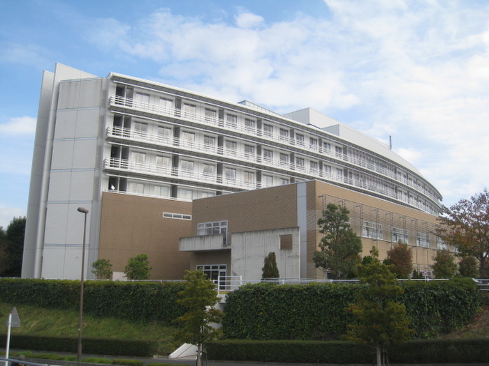 病院　秦野赤十字病院（病院）まで1100m