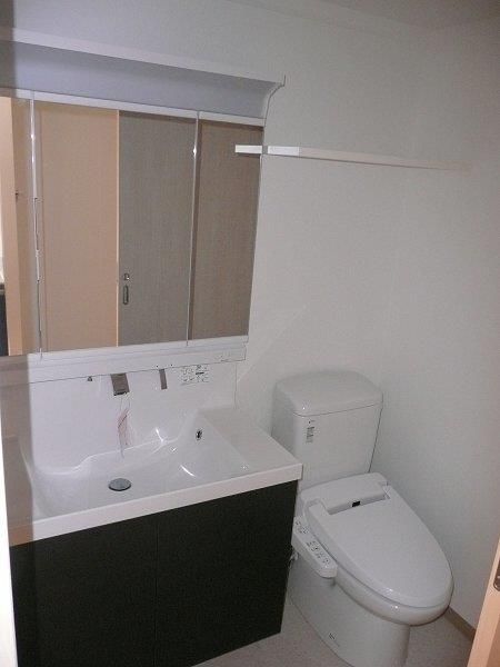 トイレ　シンプルで使いやすいトイレです
