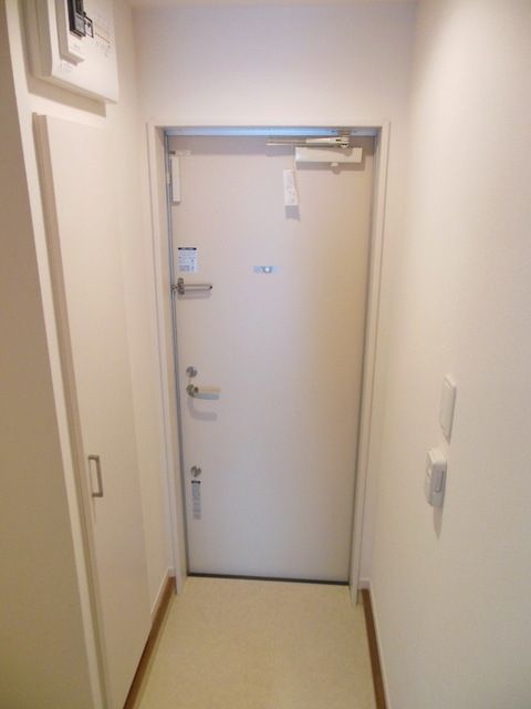 玄関　★玄関・下駄箱付です★