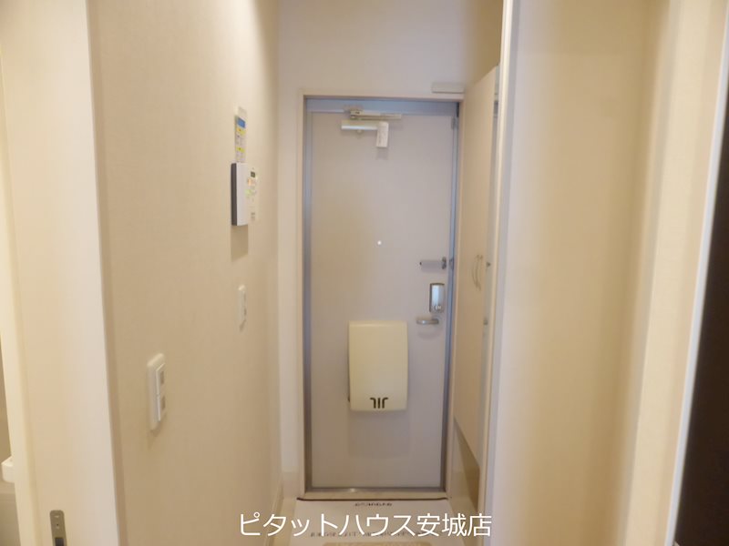 玄関　参考写真