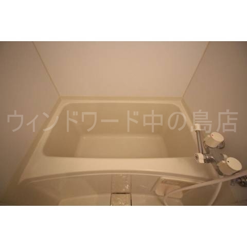 バス・シャワールーム　詳細は、ウィンドワード中の島までご相談下さい。