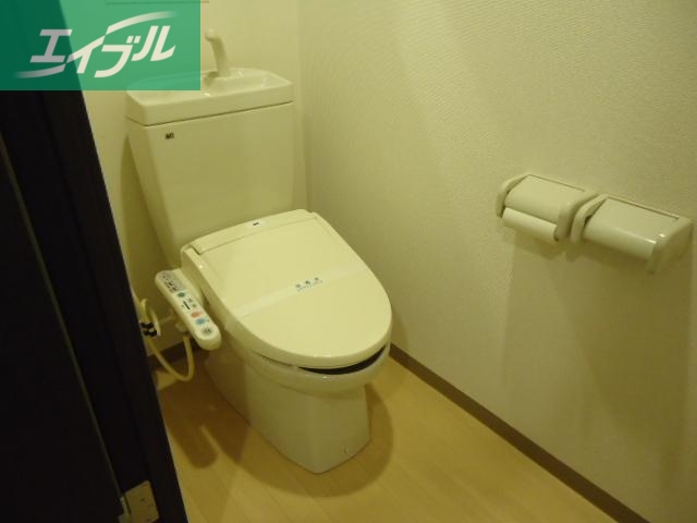 トイレ　シャワー付トイレ