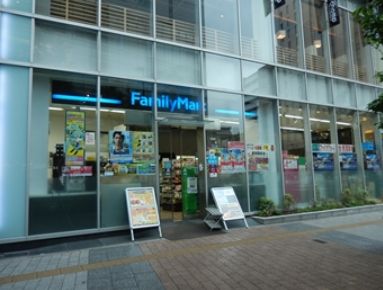 コンビニ　ファミリーマート秋葉原駅前店（コンビニ）まで250m