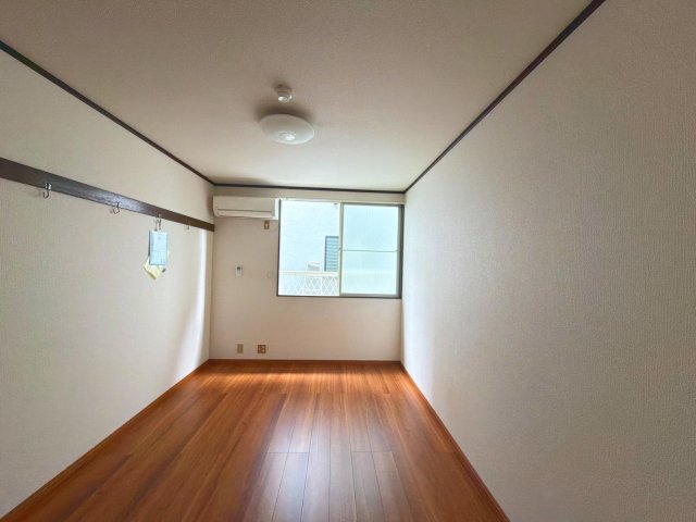 12・クレイドルの居間写真