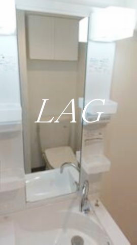 洗面設備　洗面台です。