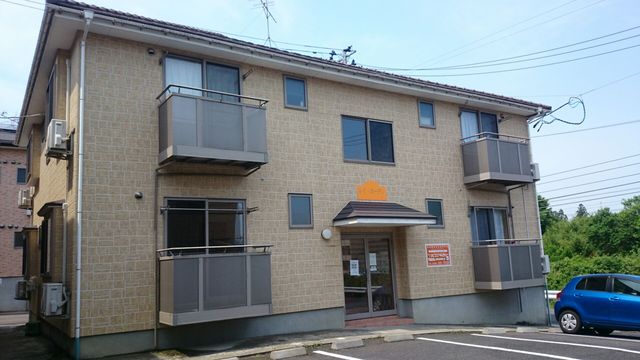 建物外観　学校へも徒歩圏内