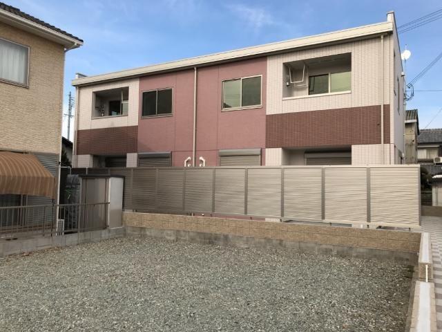 エントランス　外観写真（昼）