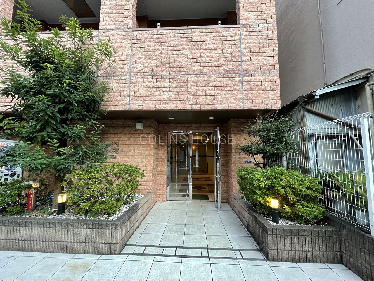 エントランス