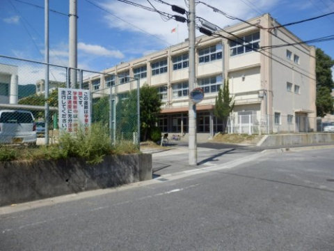 中学校　大津市立日吉中学校（中学校）まで200m