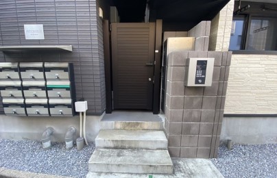 エントランス　※同シリーズ参照写真