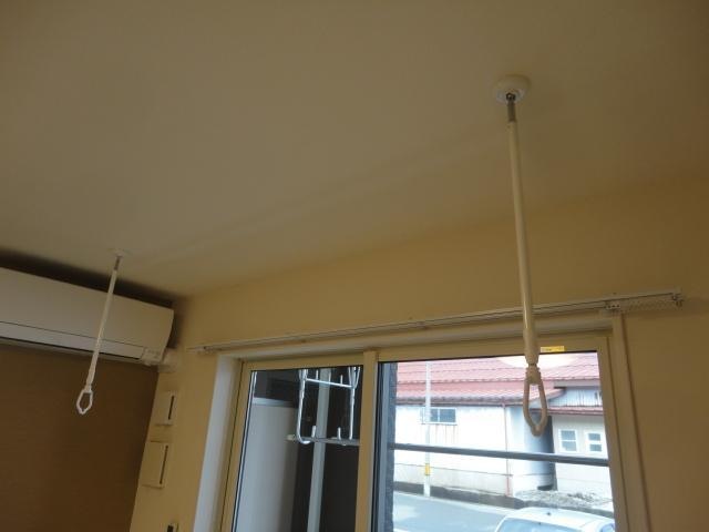 その他設備　室内物干し機