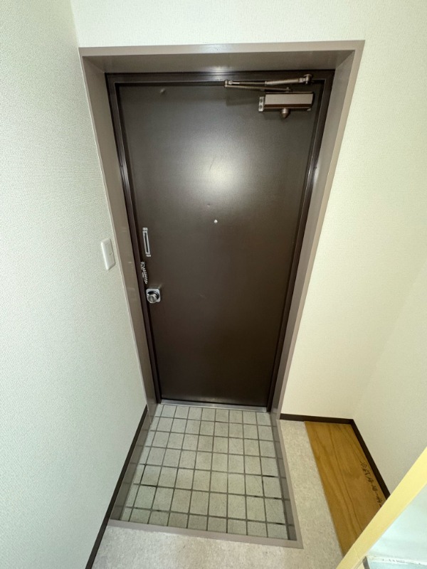 玄関　※他部屋参考写真