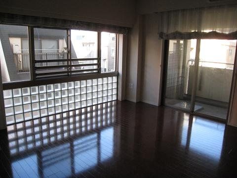 藤和シティホームズ日本橋イーストの居間写真