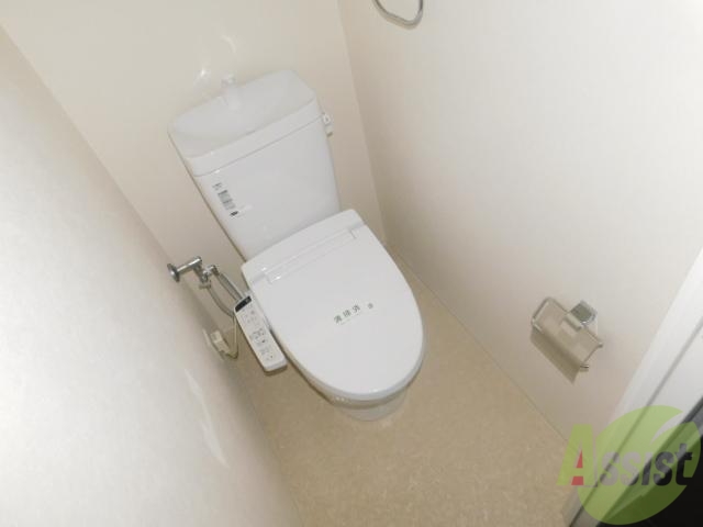 トイレ　ウォシュレット付きです