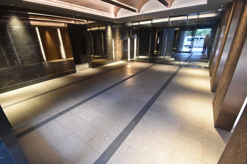 エントランス　S－RESIDENCE富士見町aglitter