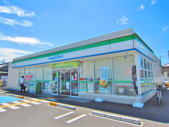 コンビニ　ファミリーマート 貝塚半田店（コンビニ）まで166m
