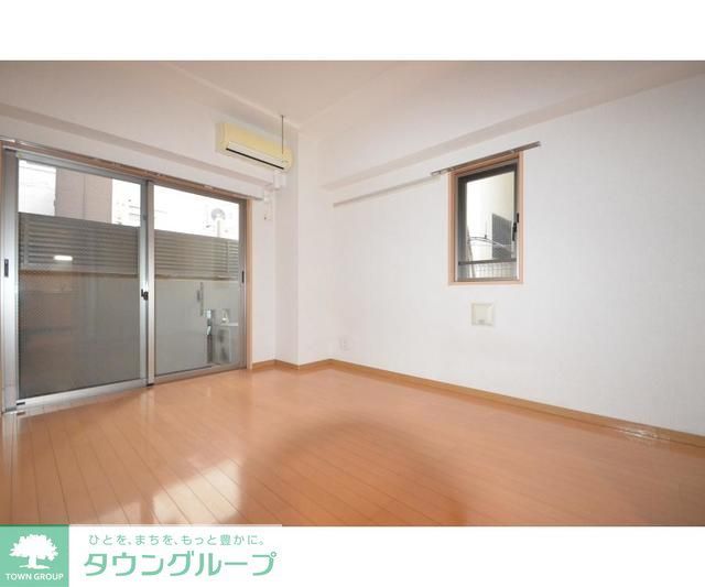 アルテール千石の居間写真