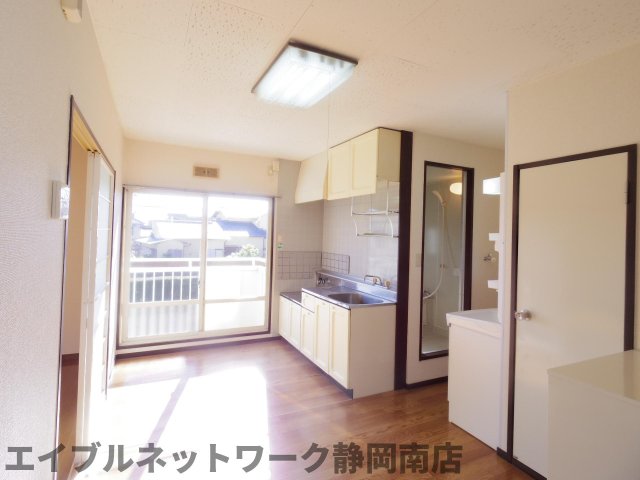 その他設備　ゆったり過ごせるリビングです