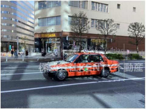 レンタルビデオ　TSUTAYA 大森駅東口店（レンタルビデオ）まで255m