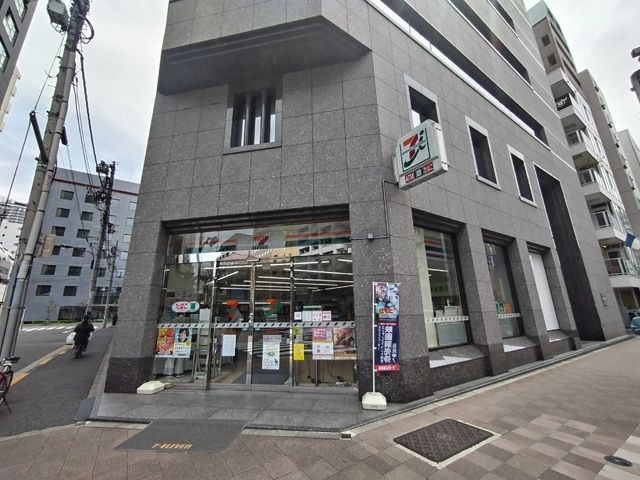 コンビニ　セブンイレブン　中央区入船３丁目店（コンビニ）まで150m