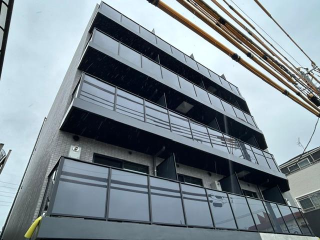 建物外観　建築中
