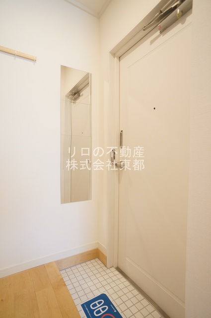 アゼリアコーポ東府中の玄関写真