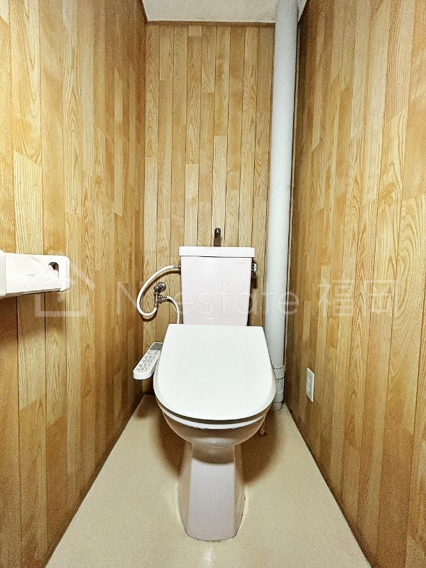 地下鉄空港線 西新駅 徒歩10分 4階建 築32年のトイレ写真