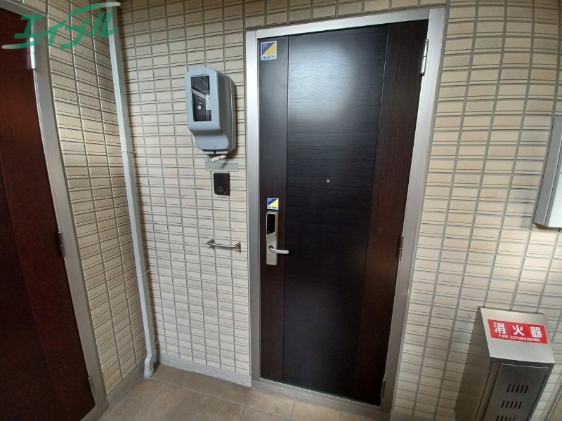 玄関　同型参考写真