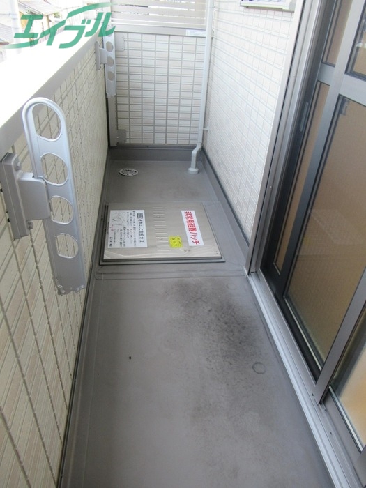 バルコニー　反転タイプ参考写真