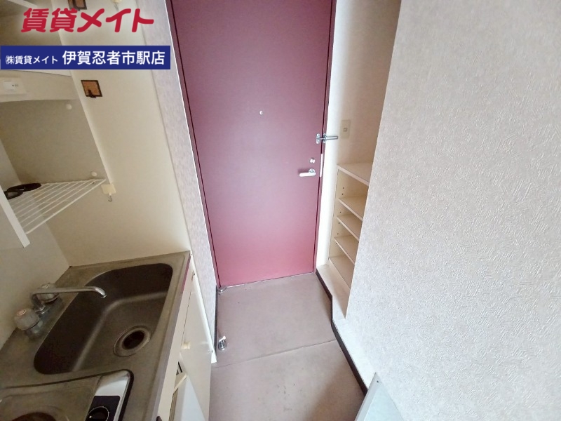 グランヴィラ伊賀の玄関写真