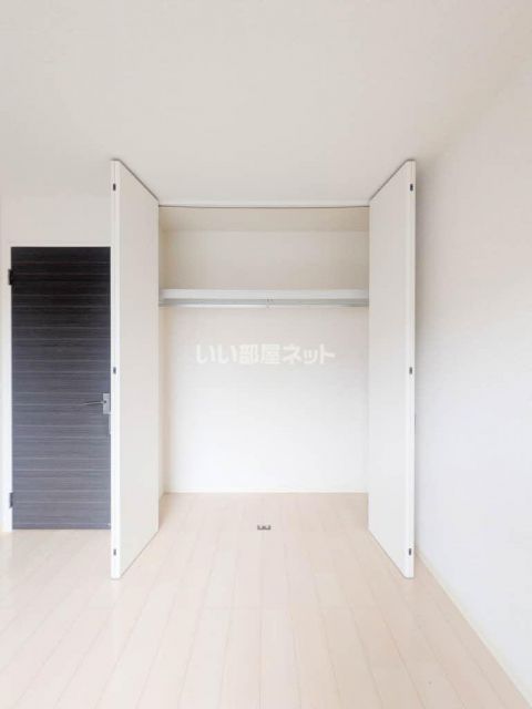 メゾン古閑中の内装写真